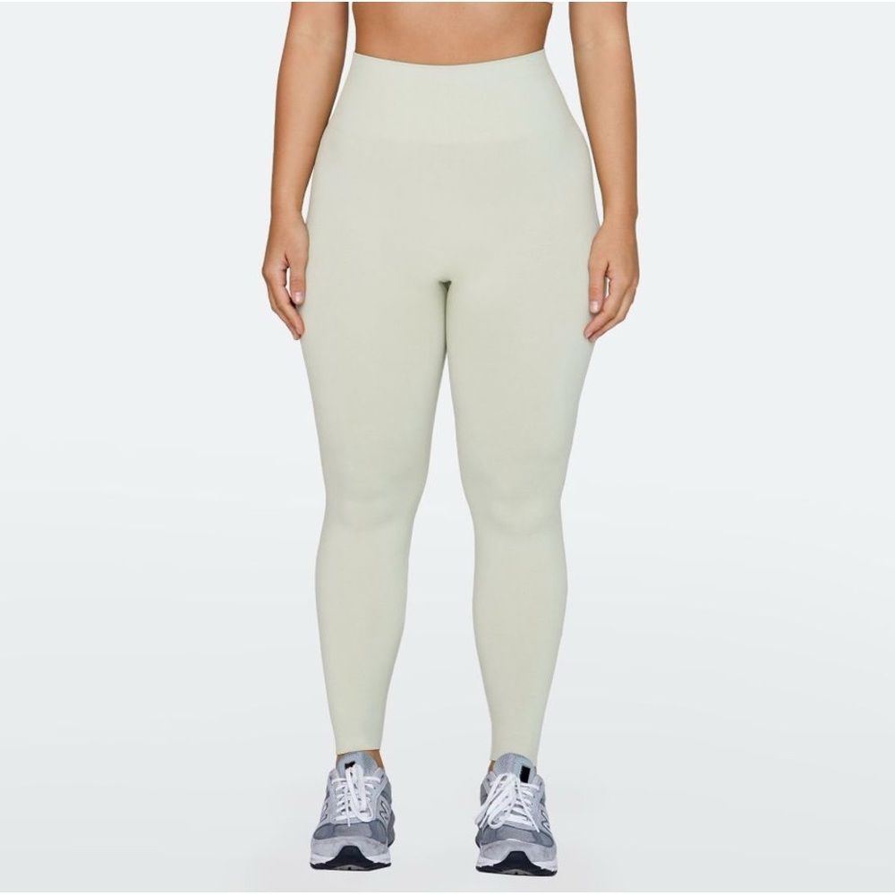Set Active Sculptflex Set In Oat Milk Size S - image 6